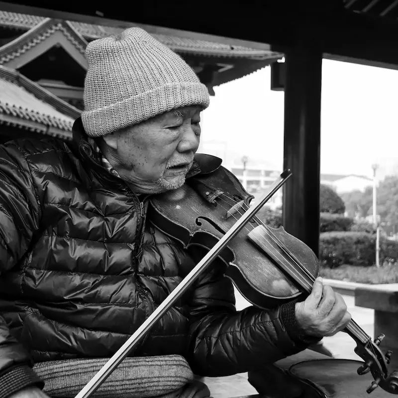 Old man and violin